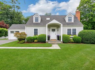 4 Old Stone Rd, Darien, CT 06820