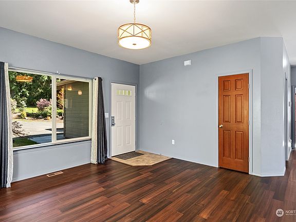 5th image of 6431 Buckshot Place NW