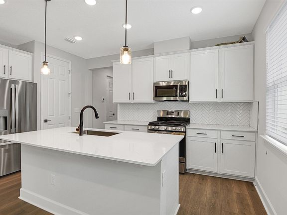 5th image of 75500 Canterwood Dr