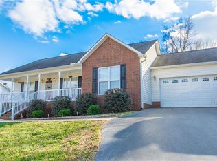 511 Evergreen Trl, Thomasville, NC 27360