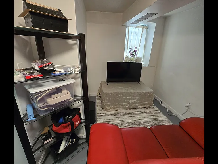 1651 Holland Ave #1 — Photo 4