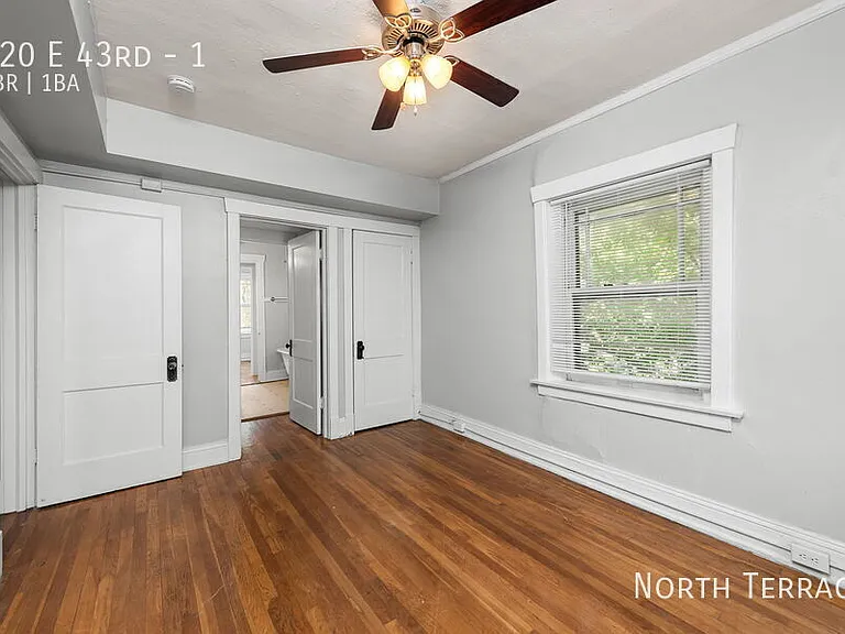 820 E 43rd St #1 — Photo 12