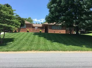 3726 Sagamore Dr, Greensboro, NC 27410