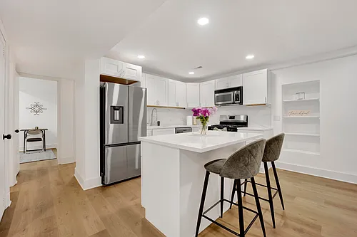 454 W Wrightwood Ave #1C Photo 1
