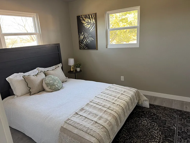 West End Apartments — Photo 4