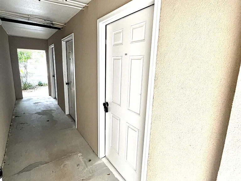 122 Shady Brook Cir #100 — Photo 35
