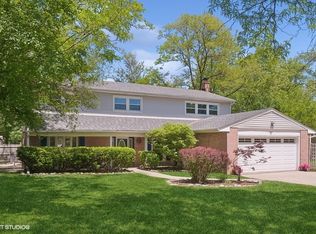 1070 Chapel Ct, Deerfield, IL 60015