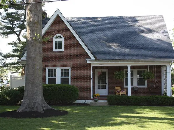 16 Mylin Ave, Willow Street, PA 17584