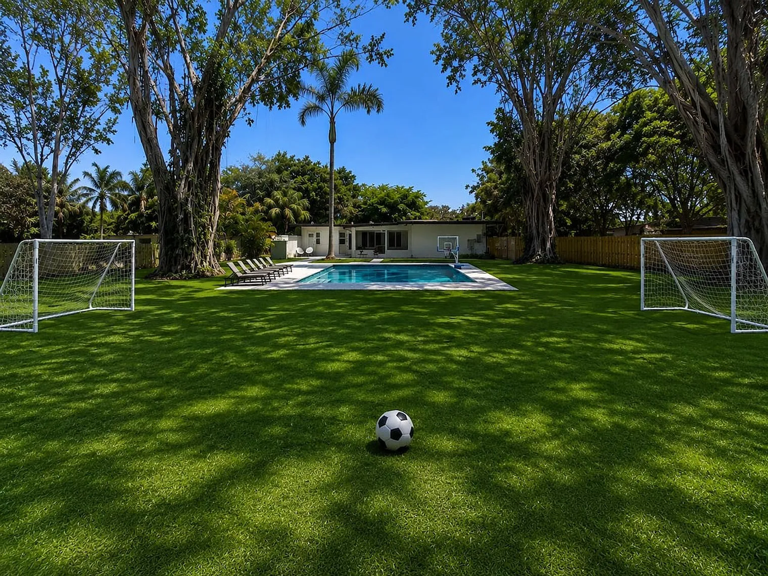 4 bed, 2.0 bath, $12,240 — Photo 4