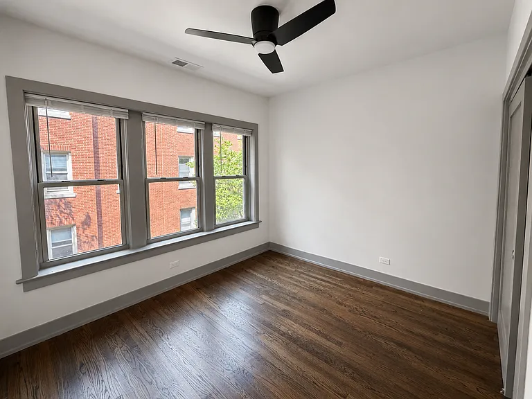 1902 W Pratt Blvd #C-1 — Photo 12