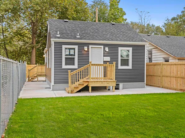 429 E 49th Ave, Gary, IN 46409