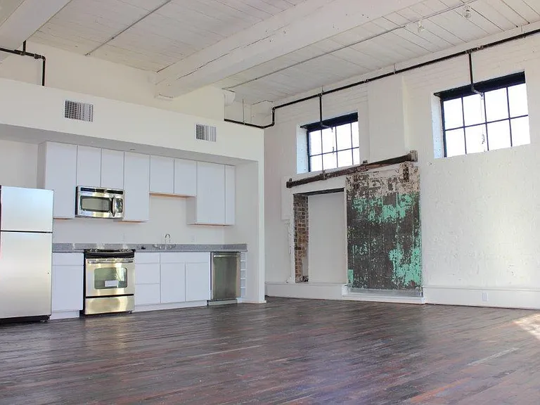 511 Marigny Apartments — Photo 17