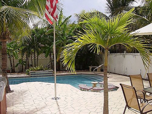4th image of 2628 Cape Coral Pkwy W