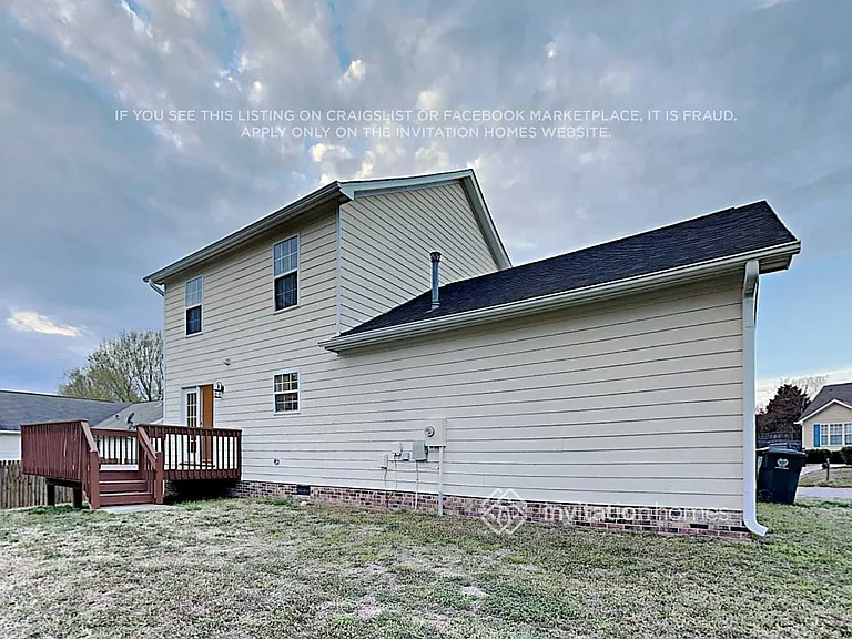 4428 Moss Spring Dr — Photo 17