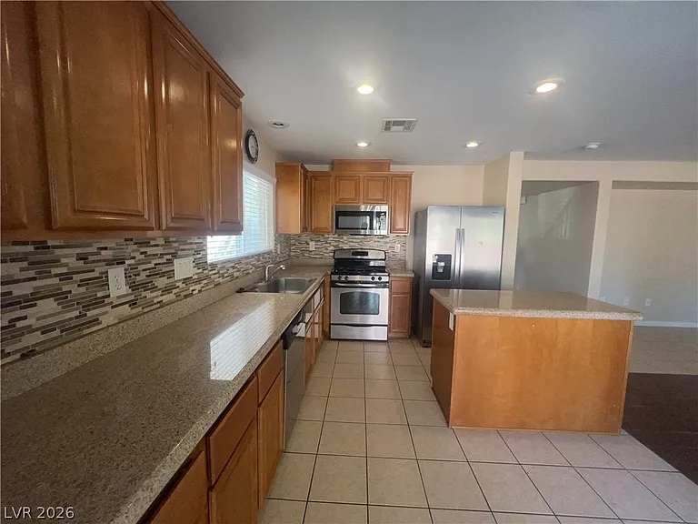 220 Stagecoach Flats Ave — Photo 8