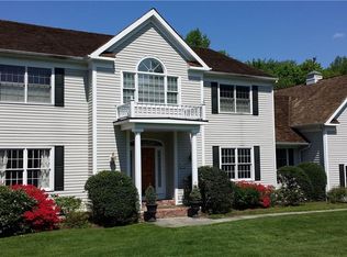 148 Old Studio Rd, New Canaan, CT 06840