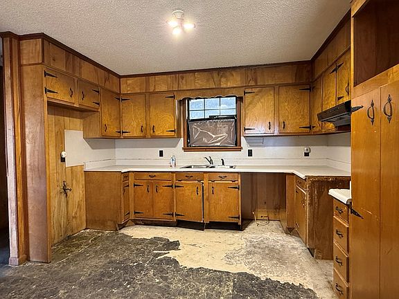 2nd image of 4151 County Road 5