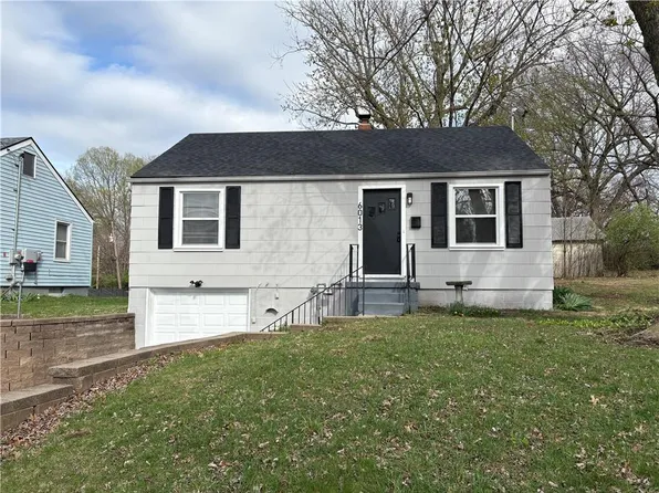 6013 Raytown Rd, Raytown, MO 64133