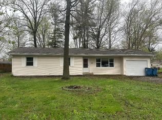 407 E Douglas St, De Soto, IL 62924