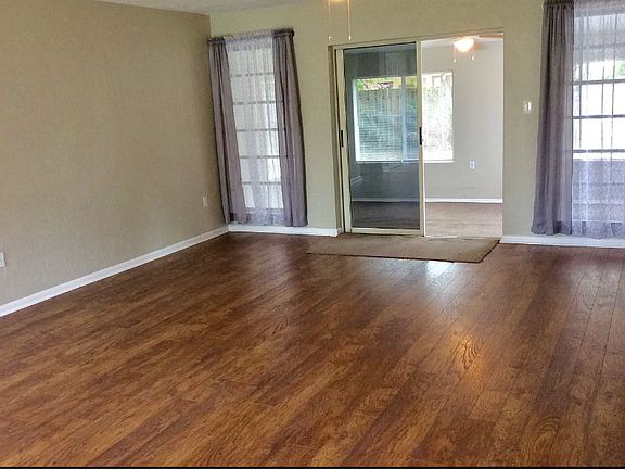 2nd image of 2448 Warne St