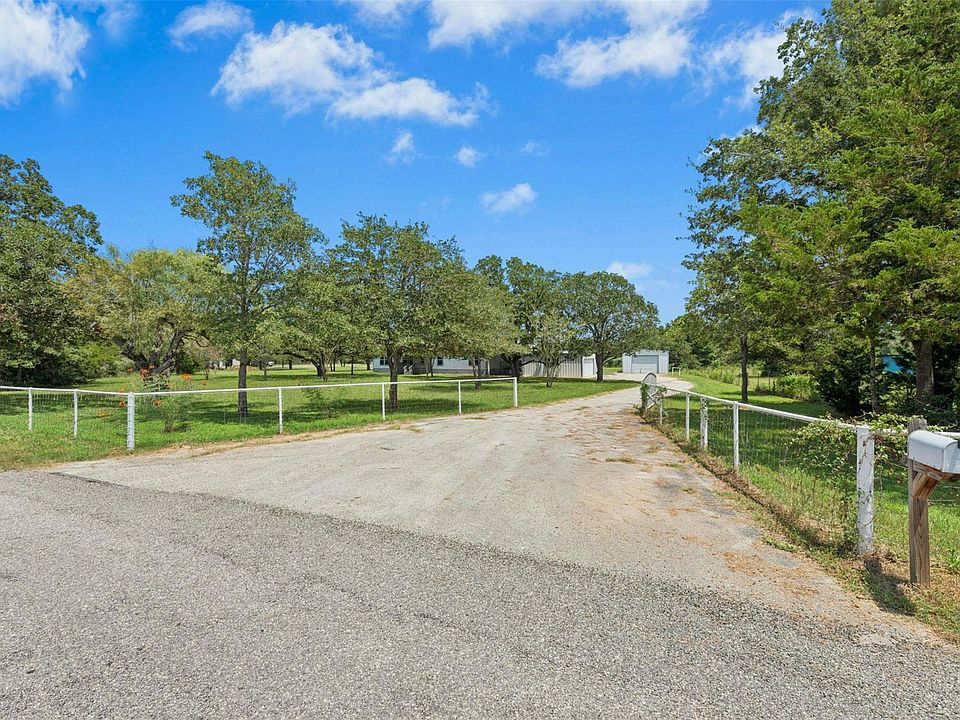1st image of 255 Rosanky Cattle Co Rd