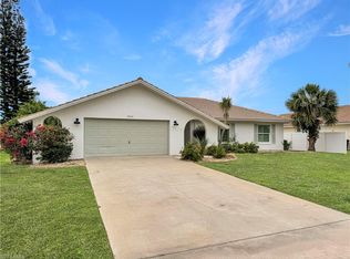 27141 Edenbridge Ct, Bonita Springs, FL 34135