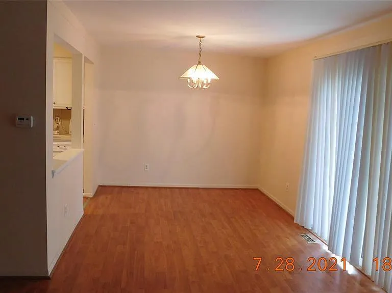 444 Fox Hills Dr N #3 — Photo 4
