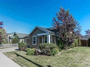 3311 SW Juniper Ave, Redmond, OR 97756