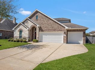 405 W Bend Dr, League City, TX 77573