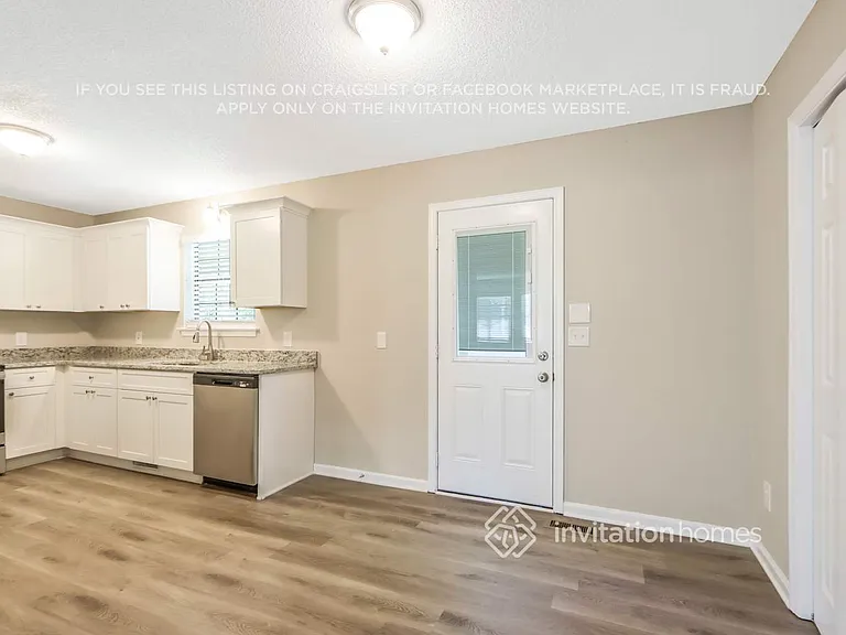 155 Russell Dr — Photo 8