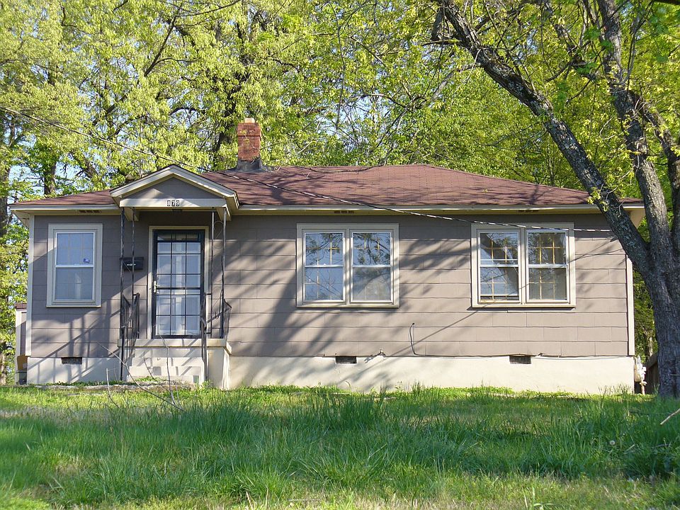 1st image of 879 Woodland Ave