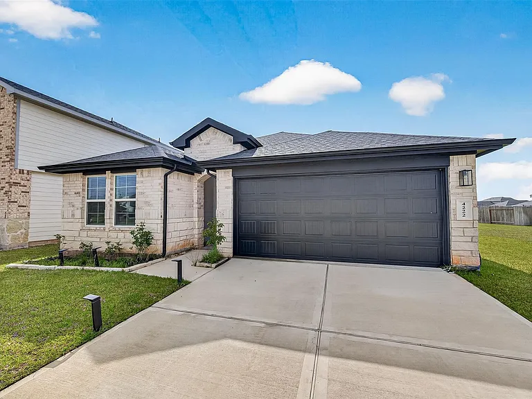4222 Zeke Estates Ln — Photo 5