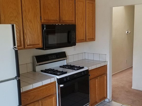 3rd image of 9209 Cerrolinda Cir