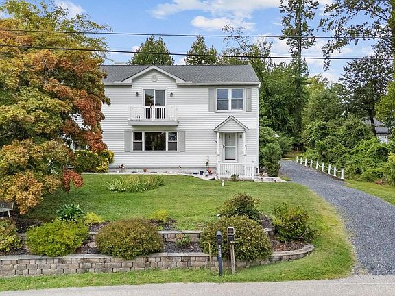 3rd image of 2814 Ridge Rd