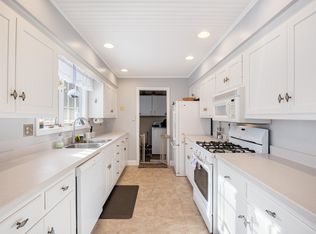 104 Northview Dr, North Clarendon, VT 05759