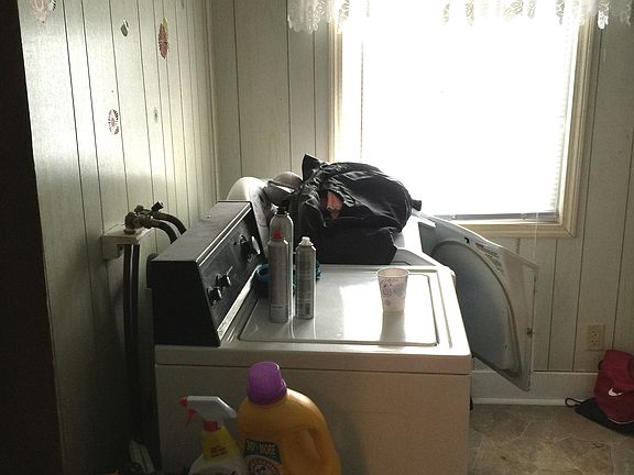 Laundry Room/Bathroom