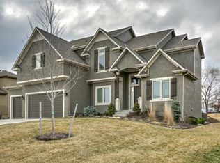 10517 W 169th St, Overland Park, KS 66062