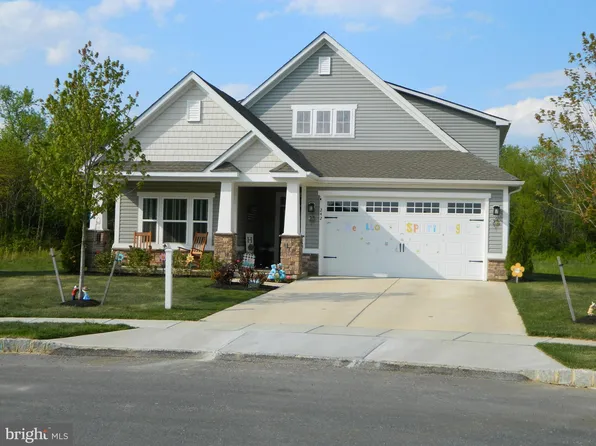 242 Amesbury Blvd, Woolwich Township, NJ 08085
