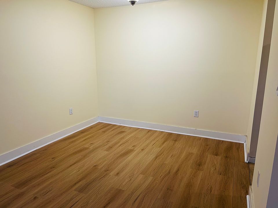 1st image of 1914 Aspen Dr #1914