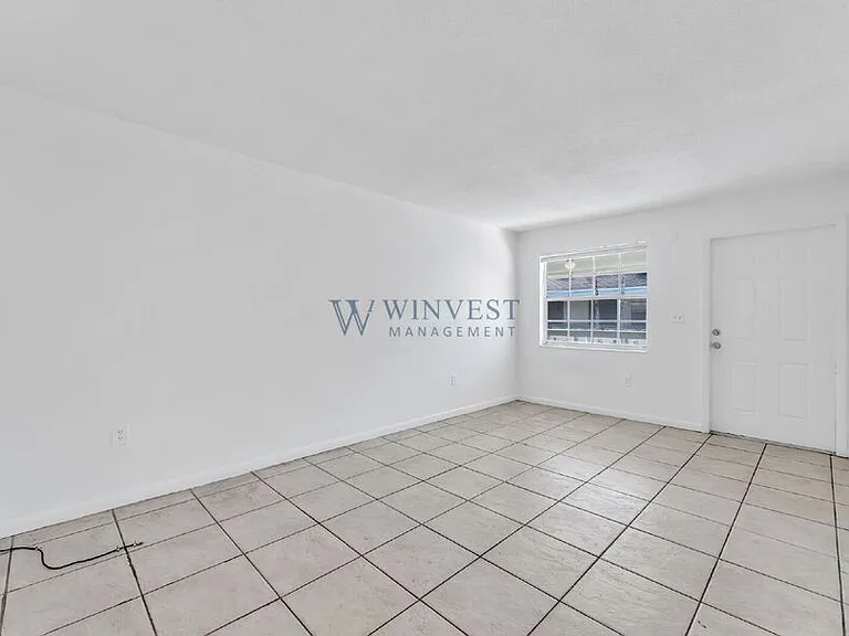 Presidential View Apartments — Photo 51