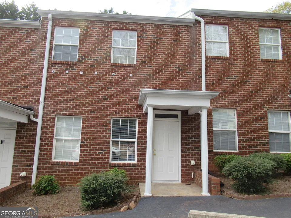 110 Mechanic St #G