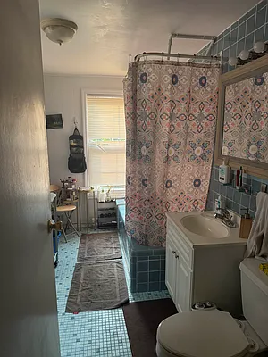 Rented by Sur Management LLC | media 21