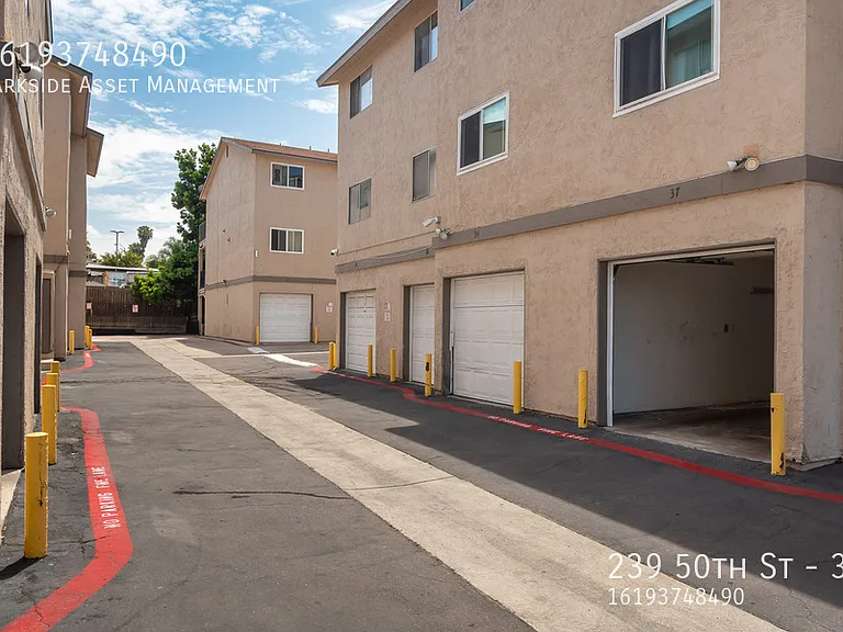 239 50th St #37 — Photo 19