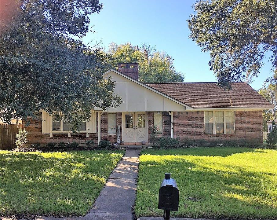 1st image of 515 Southern Oaks Dr