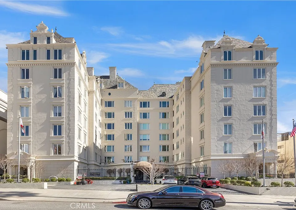 1424 N Crescent Heights Blvd #20