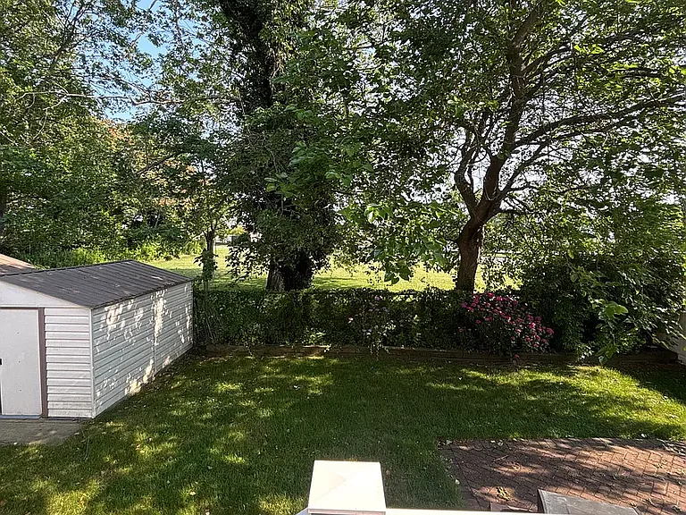 Southside Ave — Photo 33