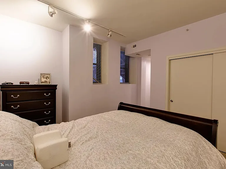 1211 Light St #T6 — Photo 5