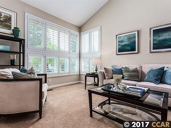 4th image of 243 Augustine Dr