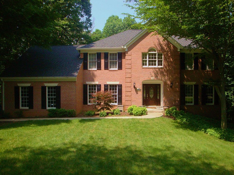 1st image of 10892 Woodleaf Ln
