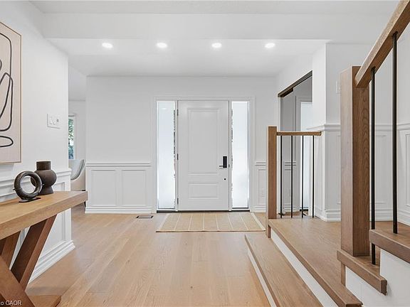 3rd image of 4159 Spruce Ave